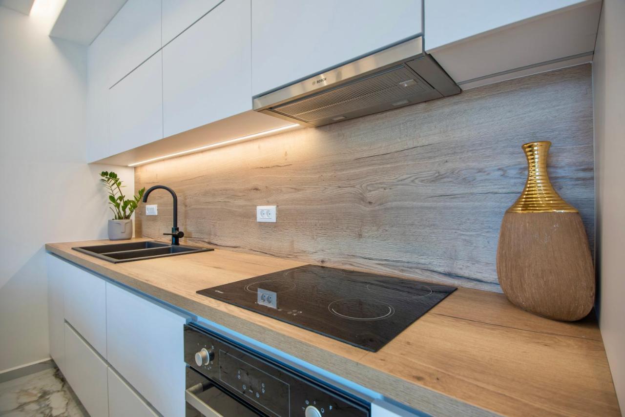 Lucy'S Apartment อายิโอสนิโกลาโอส ภายนอก รูปภาพ