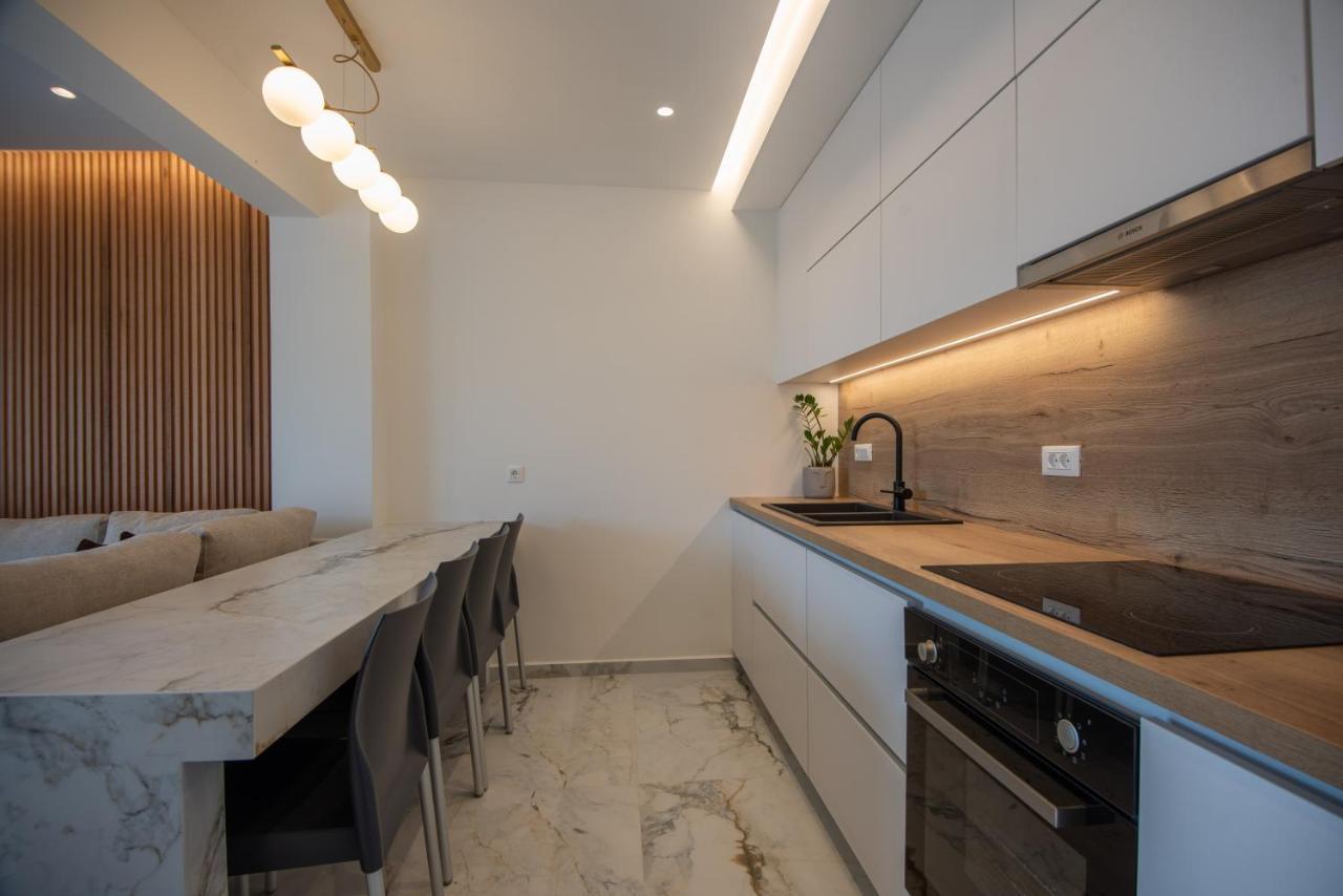 Lucy'S Apartment อายิโอสนิโกลาโอส ภายนอก รูปภาพ