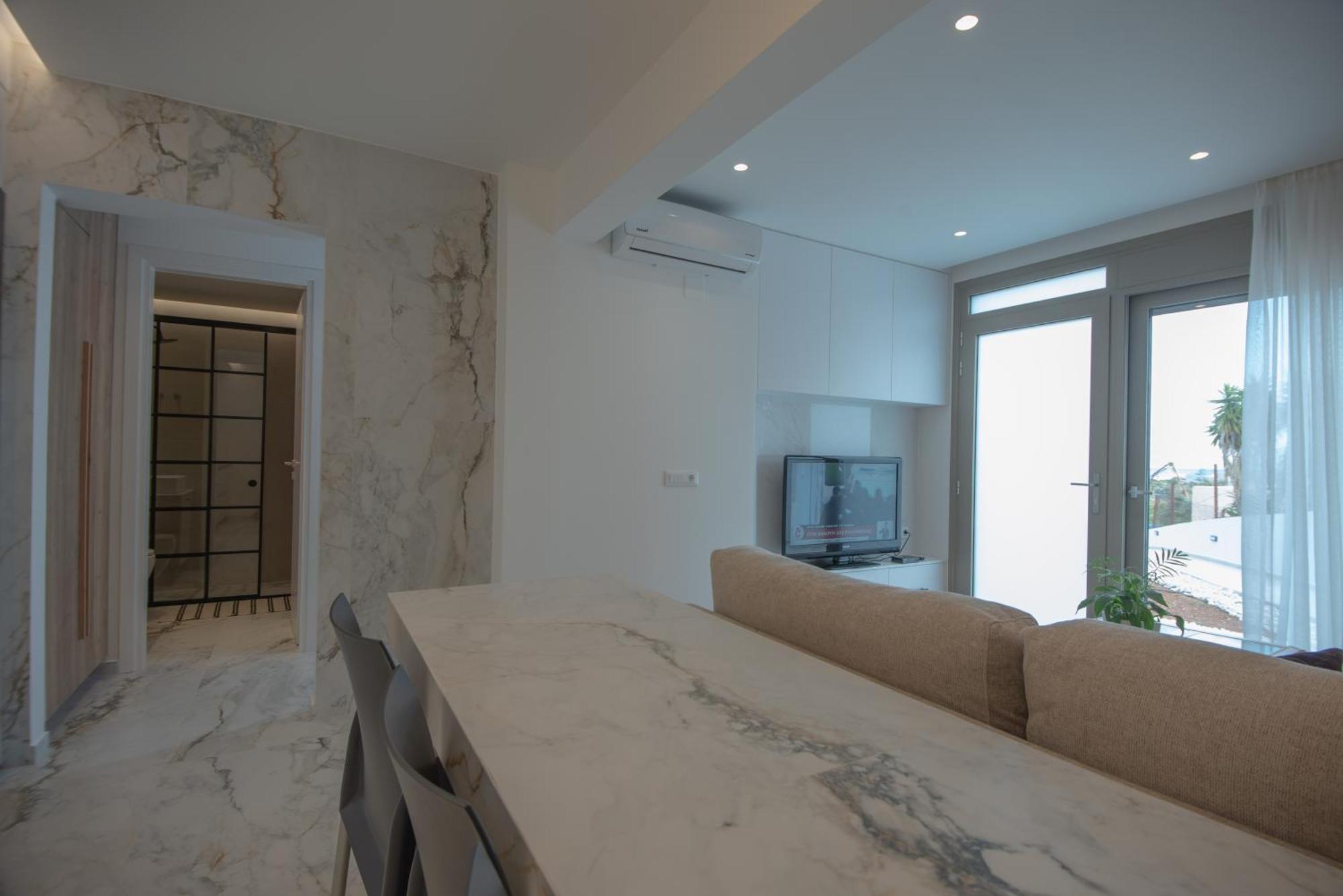 Lucy'S Apartment อายิโอสนิโกลาโอส ภายนอก รูปภาพ